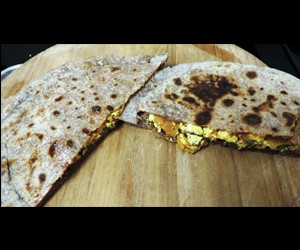 Nachni Bhakri with Paneer Stuff_2